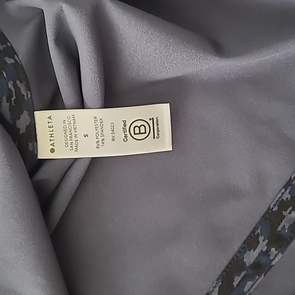 NWT Athleta Zephyr Tank - Picture 8 of 8